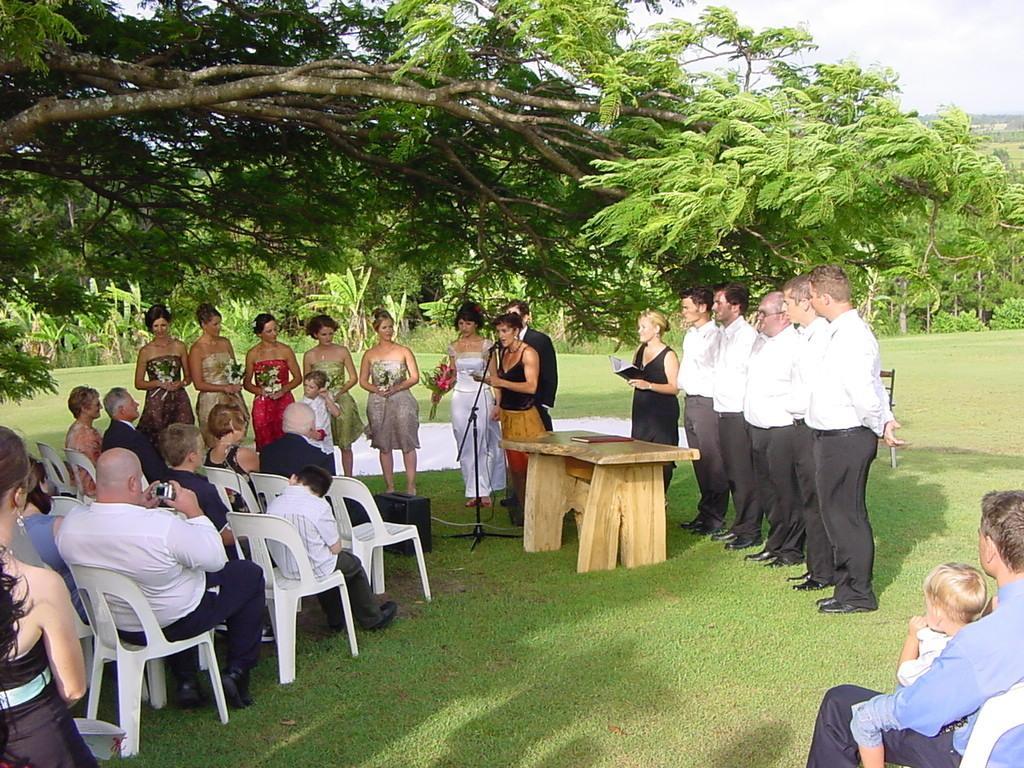 Tropical Coast Retreat - Pet Friendly - Adult Only Pensionat Kingscliff Eksteriør billede